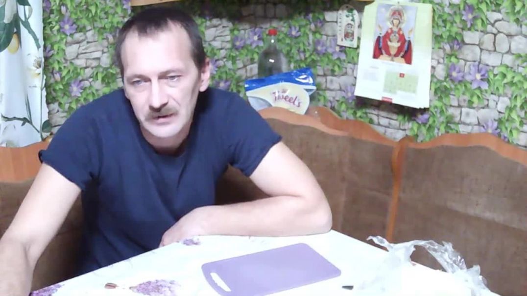 Проверка камеры. Пробуем стрим. Делаем салат. Жизнь в деревне.