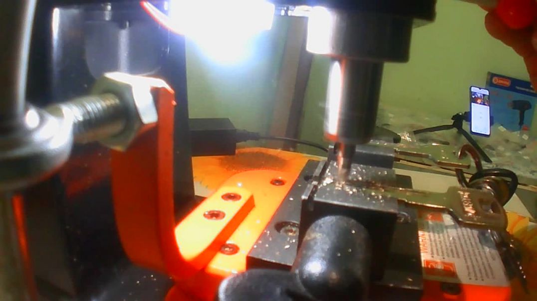 ⁣Небольшой ВЛОГ как делаются дубликаты ключей.