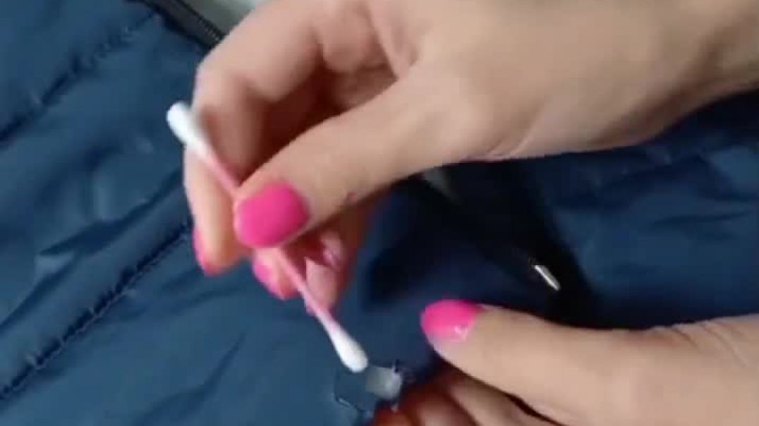 Заделываем дырку на куртке