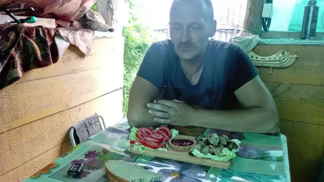 МУКБАНГ | ОБЖОРЫЧ | ВЧЕРАШНИЙ ШАШЛЫК | РЕЗИНОВЫЕ ПОМИДОРЫ | АНГЕЛЫ В КОММЕНТАХ